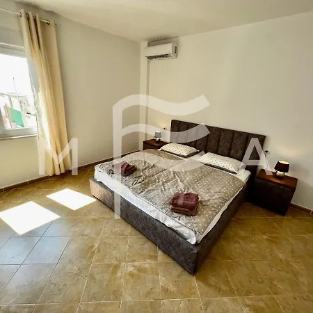 Beachfront Haven 654
