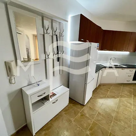 Beachfront Haven 654 Apartmán Durrës