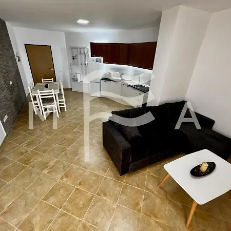 Beachfront Haven 654 Durrës